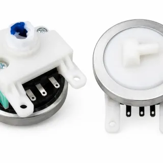 PRESOSTATO PARA LAVARROPAS MABE / WHIRLPOOL 5V CON SOPORTE